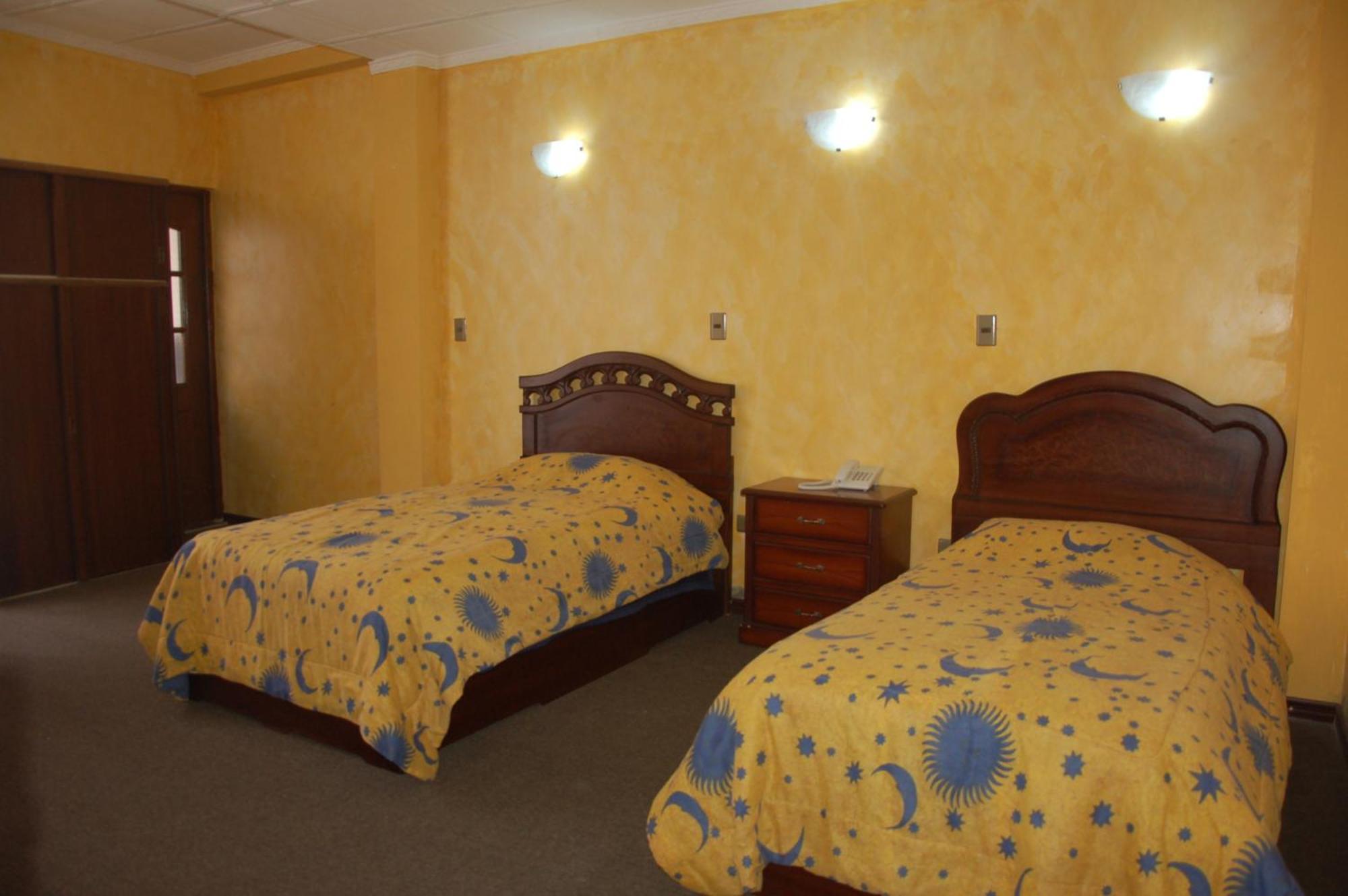 Hostal Tukos La Casa Real Потоси Экстерьер фото