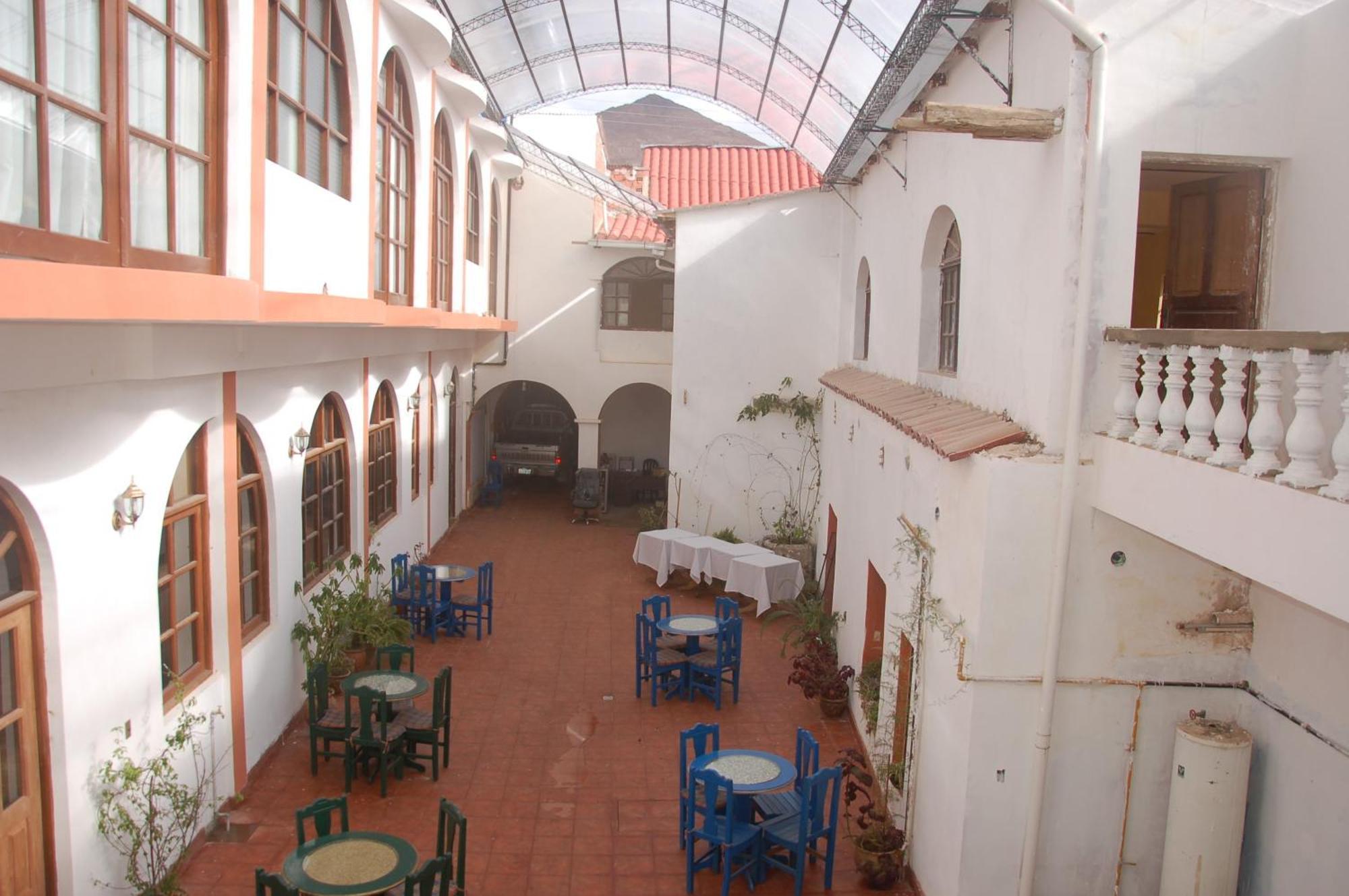 Hostal Tukos La Casa Real Потоси Экстерьер фото