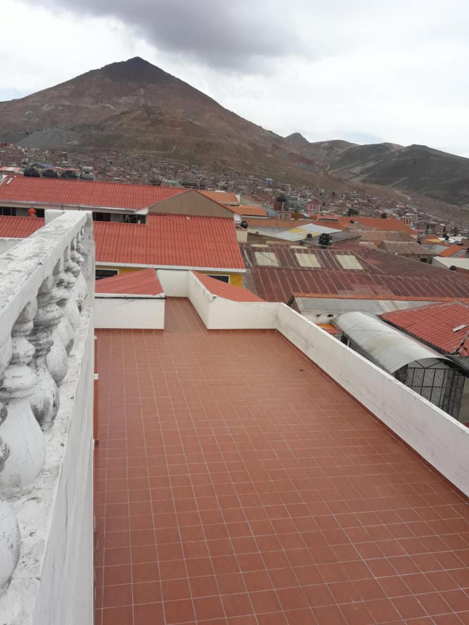 Hostal Tukos La Casa Real Потоси Экстерьер фото